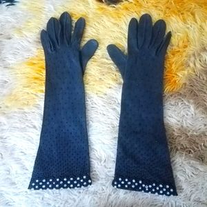 Decadent 1940s 1950s beaded gloves size 6